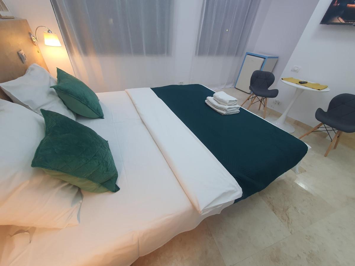 Dacia Residence Apartments บูคาเรสต์ ภายนอก รูปภาพ