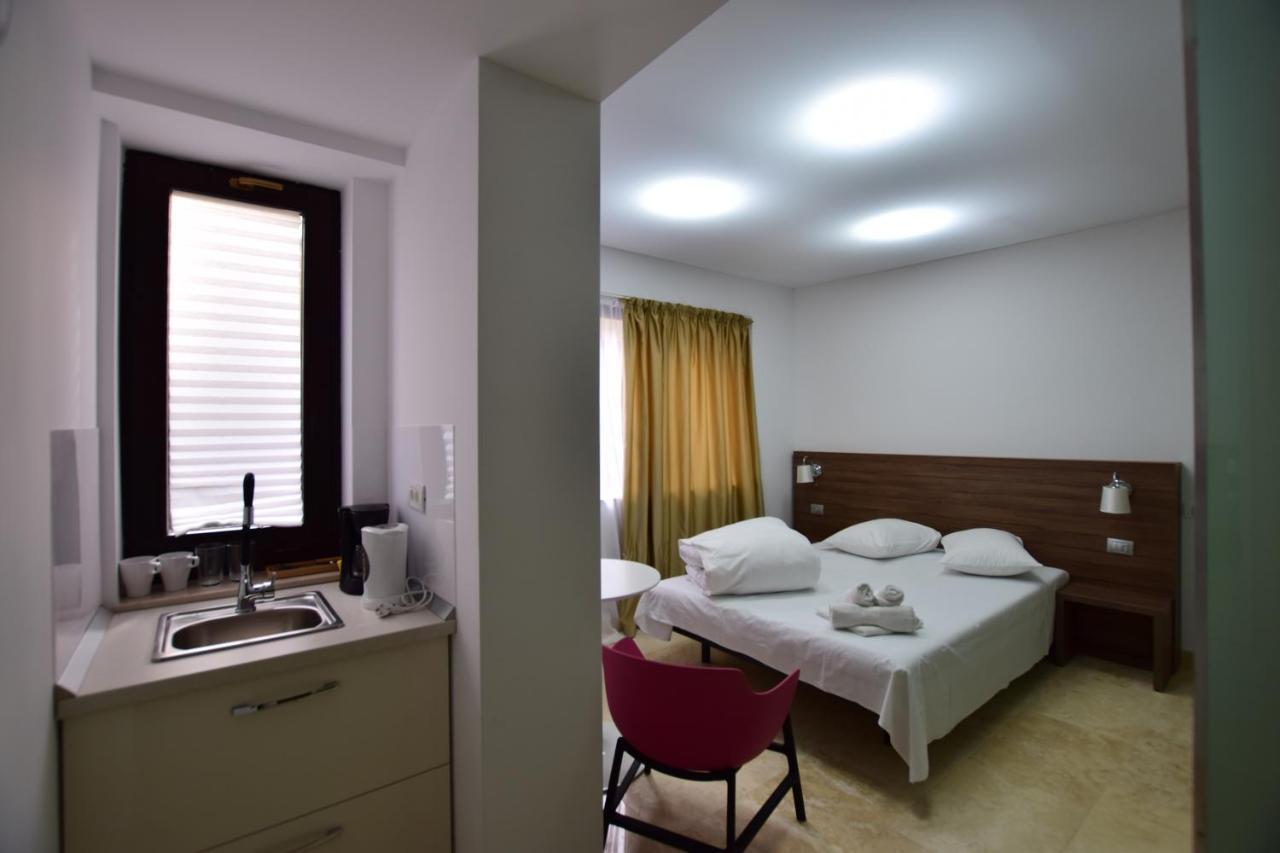Dacia Residence Apartments บูคาเรสต์ ภายนอก รูปภาพ